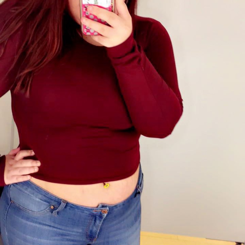 Maroon Longsleeve Crop Top